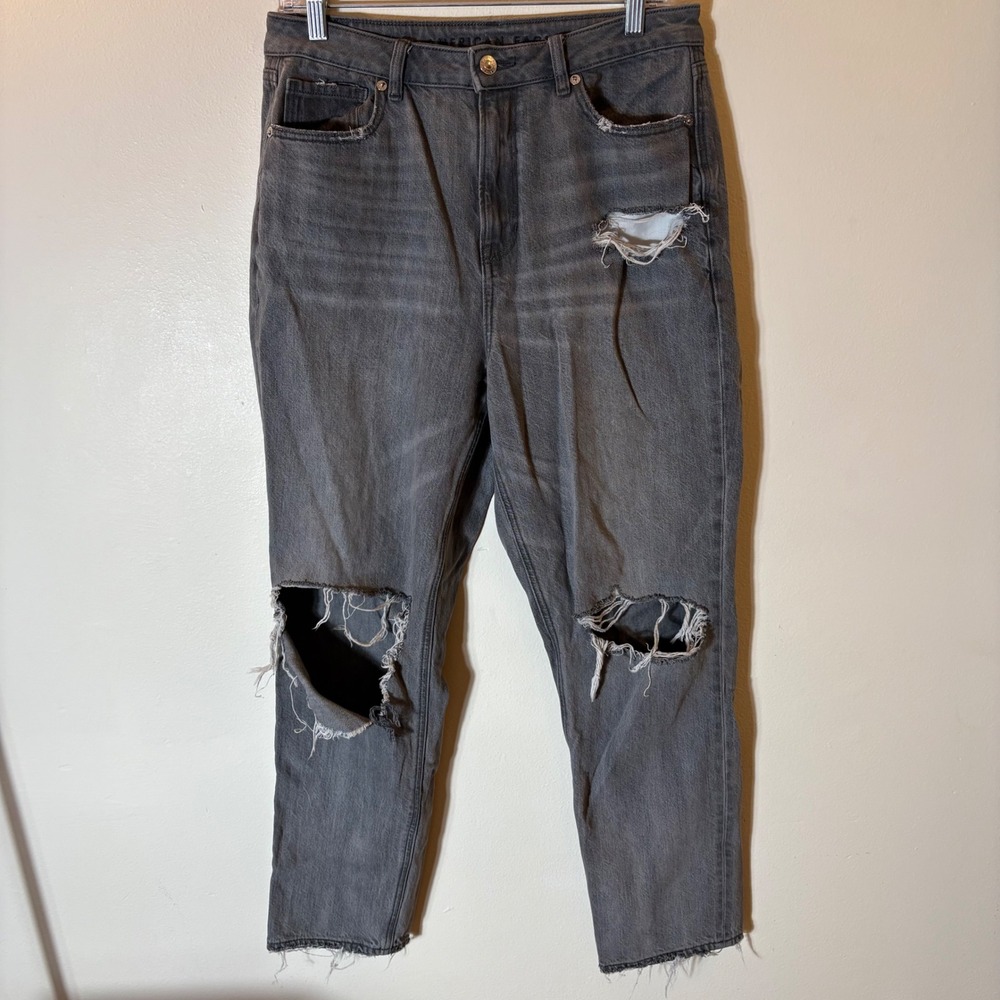 American Eagle Gray High Waisted Distressed Mom Jeans Size 10 Regular Raw Hem